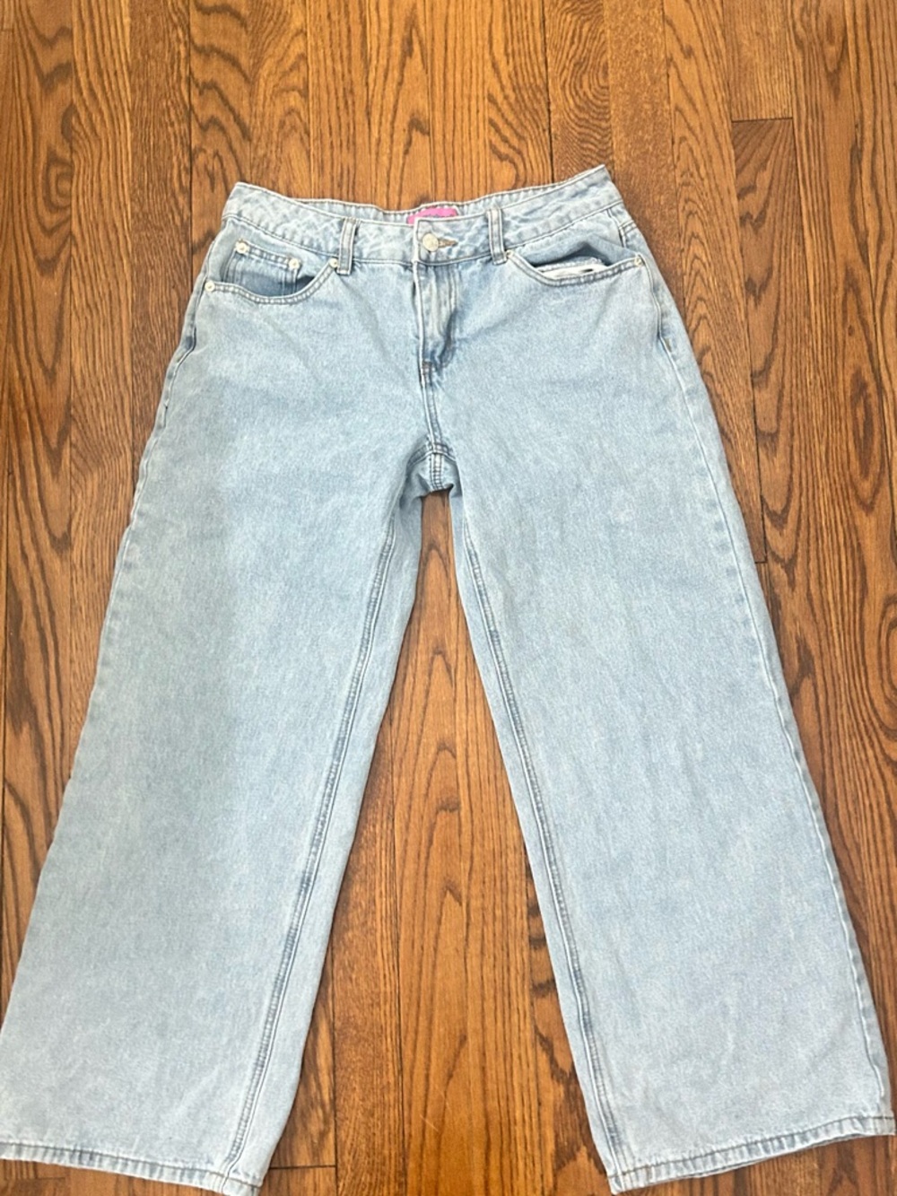 EDIKTED raelynn light washed jeans petite